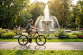 Rower górski MTB RIDER koła 24 cali rama 15 cali w parku 2.png