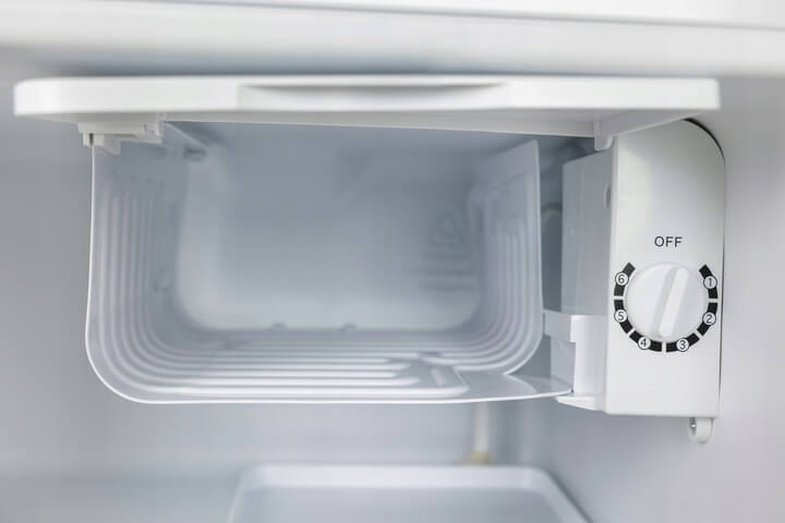 Mała lodówka Biurowa Hotelowa Minibar Działka 43 L biała